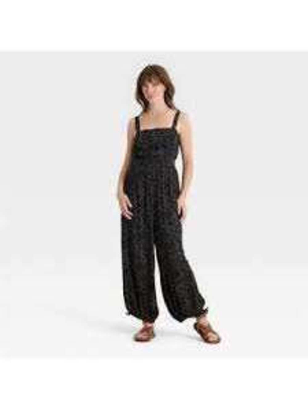 Universal Thread NWOT Women's Black Floral Jumpsuit Tie Ankles Size M